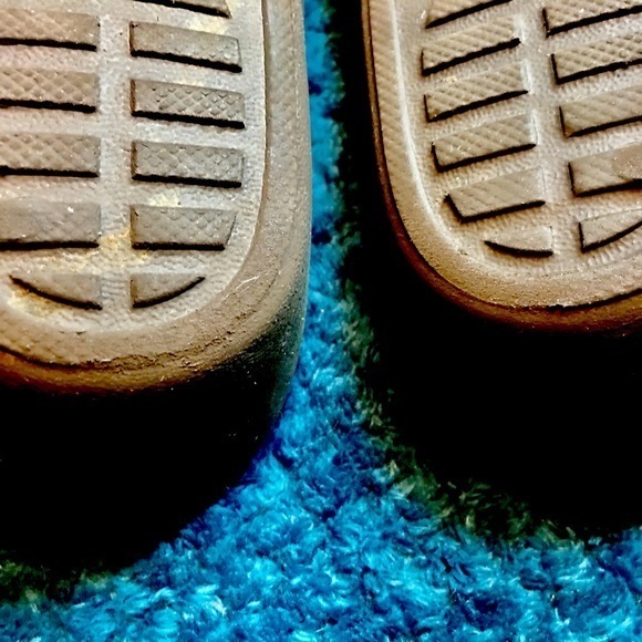 Women’s Slip On CROC Sandals - Picture 9 of 9